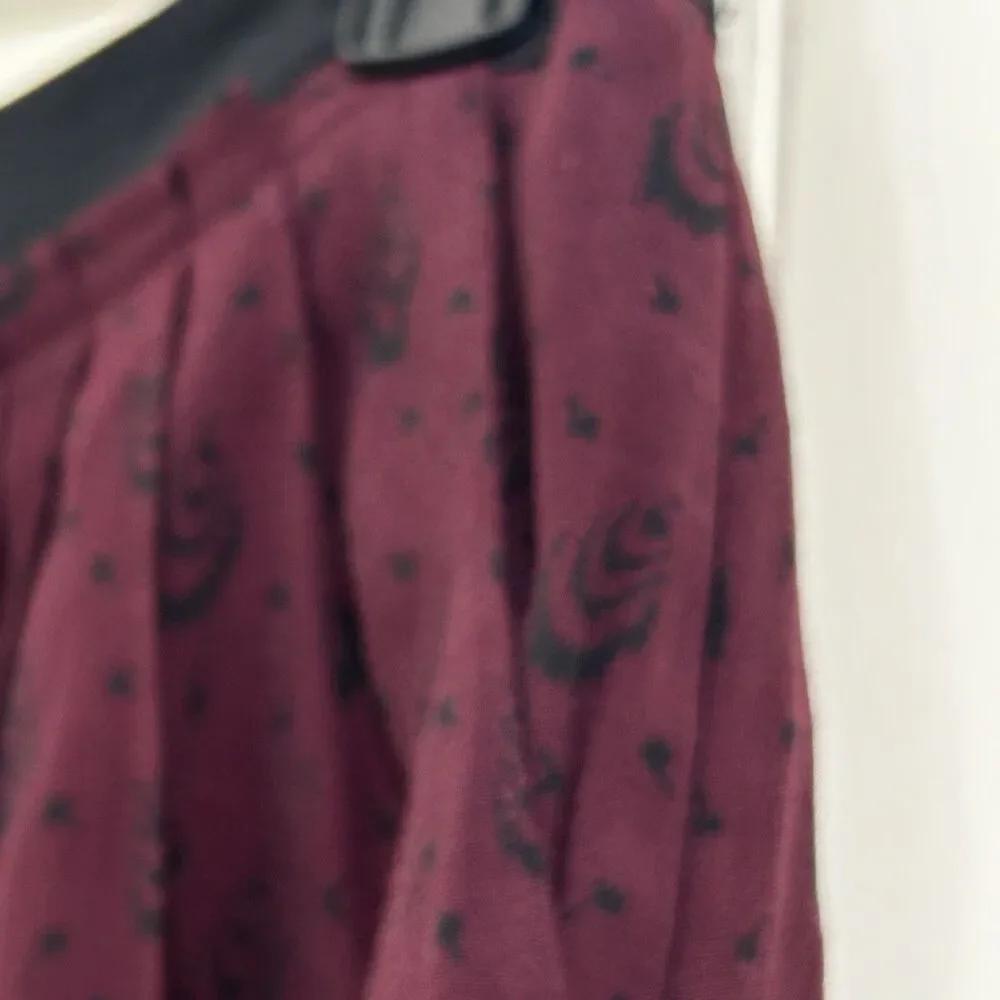 Comptoir Des Cotonniers Skirt Size 36=4 Wine Red Floral Pleated Mini Skirt